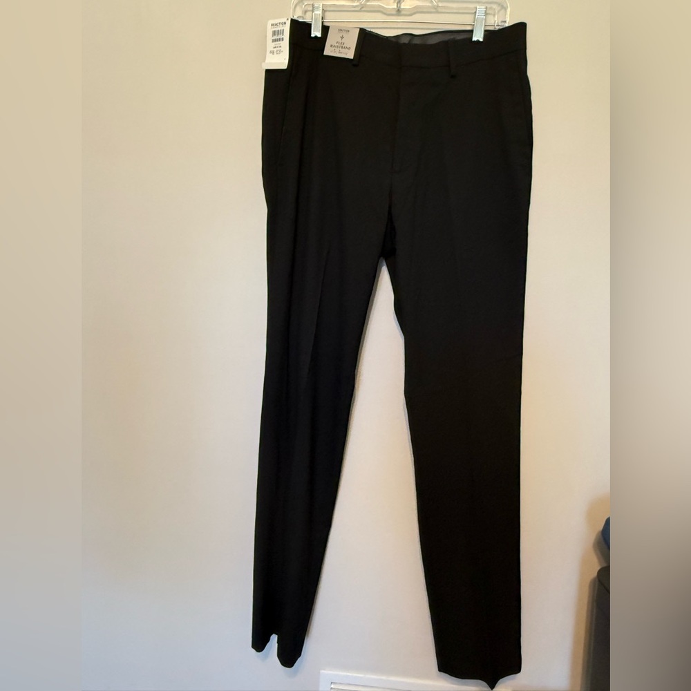 Kenneth Cole Reaction Black Pants - Picture 2 of 5